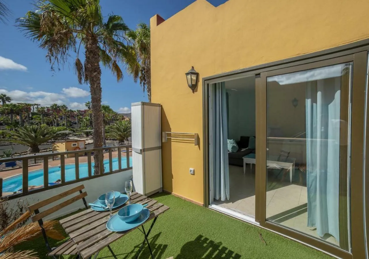 Lightbooking 11 Oasis Royal Corralejo Apartamento 0*,  Espanha